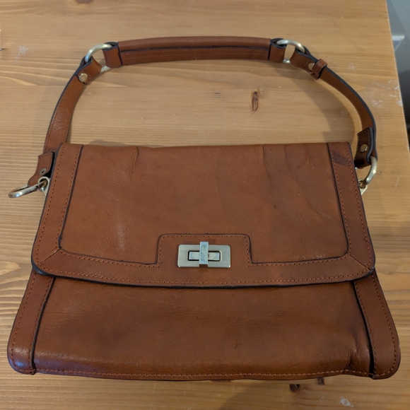 Pegabo Handbags - Elegant Brown Leather Handbag